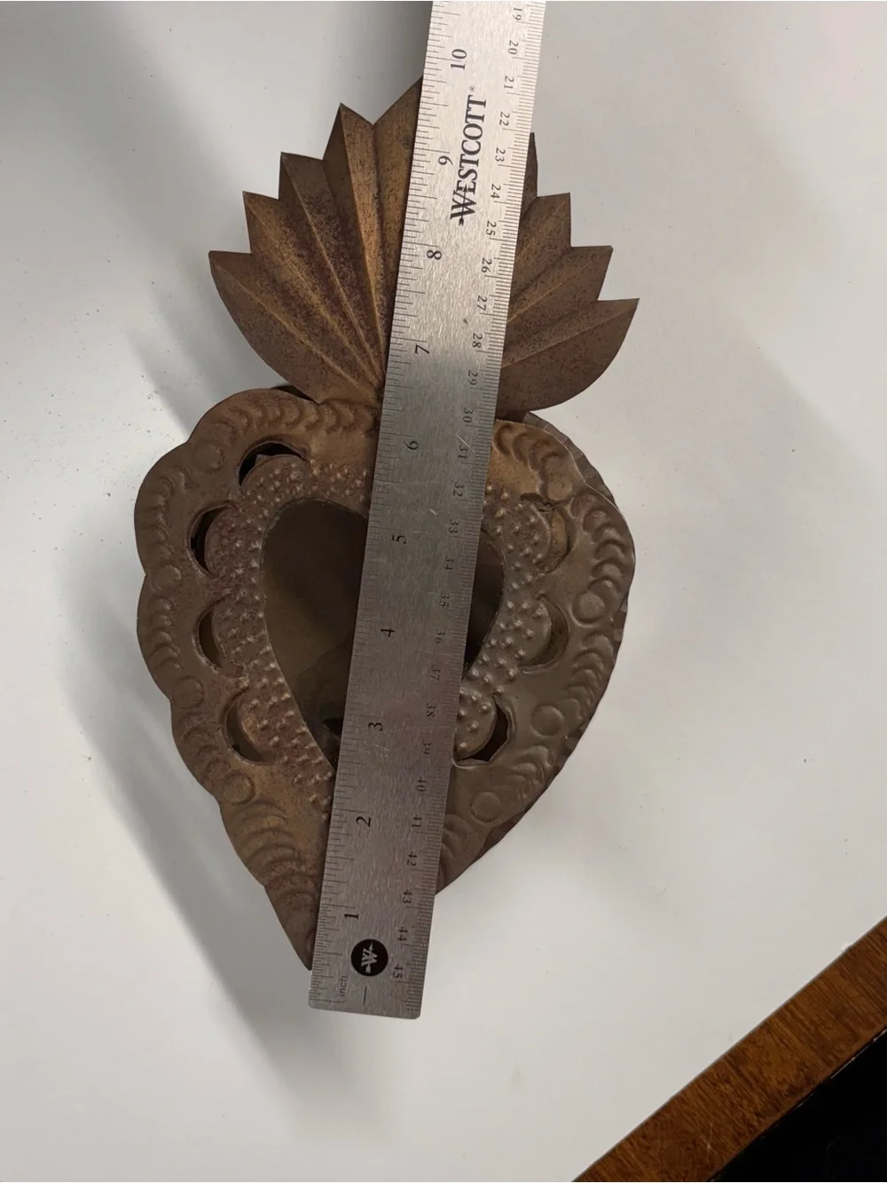 Heart-Shaped Rustic Metal Wall candle Holder in Brown Tin